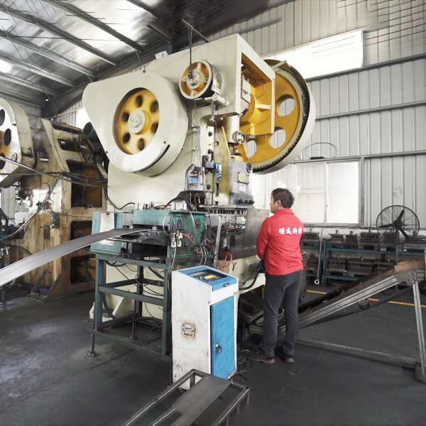 200T automatic stamping